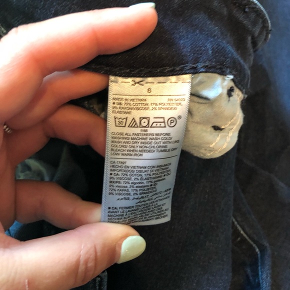 Old Navy Rockstar Frayed Skinny Jeans - Picture 3 of 3